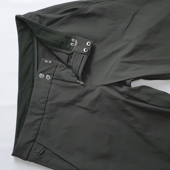 Athleta Wander Utility Stretch Stash Pants - Picture 9 of 12